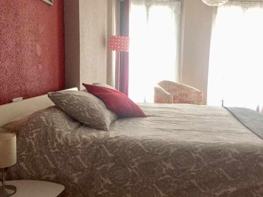 פמפלונה Apartamento Ayla Ayuntamiento מראה חיצוני תמונה