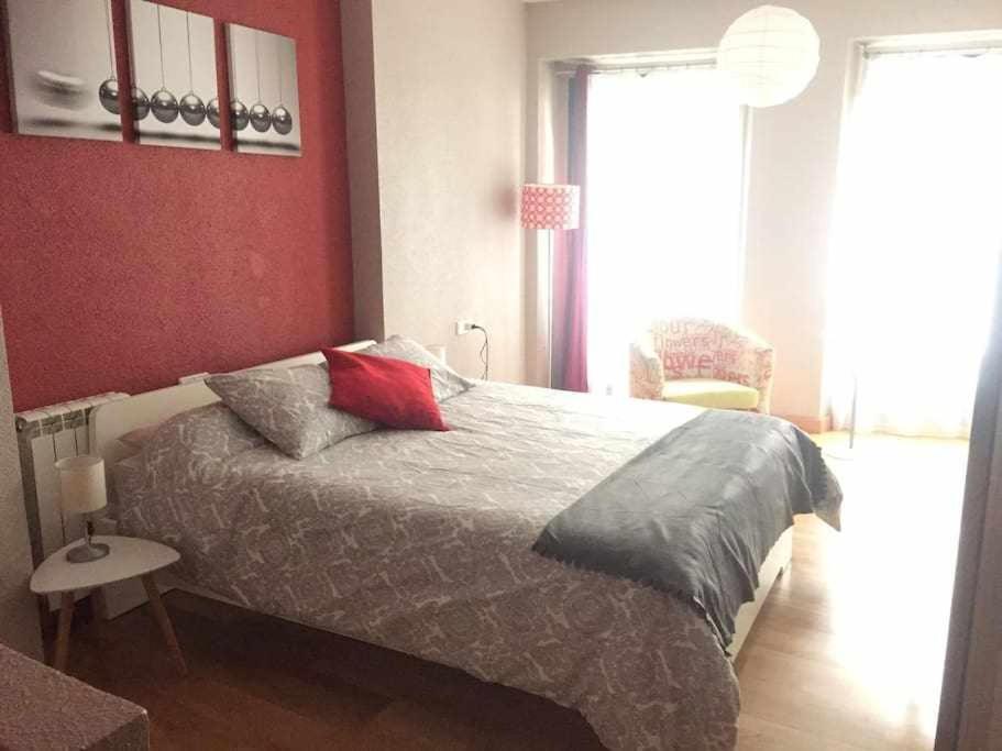 פמפלונה Apartamento Ayla Ayuntamiento מראה חיצוני תמונה